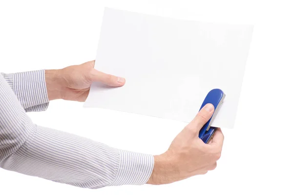 Männliche Hände mit einem Heftpapier — Stockfoto