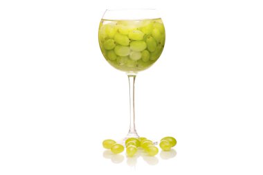 Bir bardak beyaz üzüm