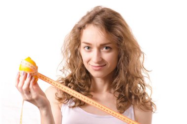 Güzel ve genç birbayan limon bir santimetre