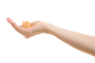 Elinde doğal el yapımı Sabun