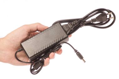 güç kaynağı dizüstü el izolasyon