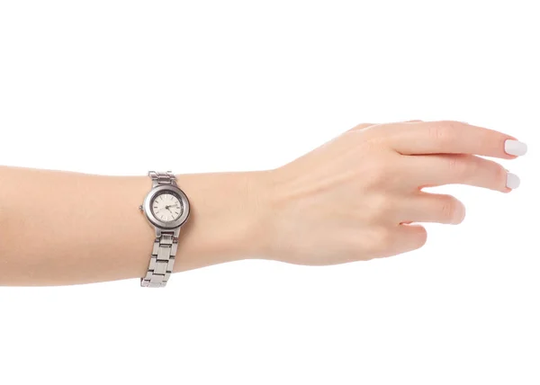 Relógio de pulso em uma mão feminina — Fotografia de Stock