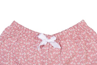 Bir çiçek ile ev için bir yay pijama şort