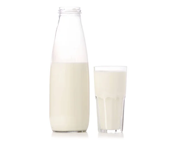 Eine Flasche Milch ein Glas Milch — Stockfoto