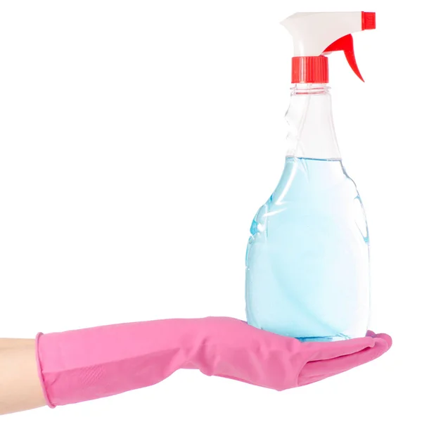 Handen in handschoenen voor het reinigen van flessen spuit voor het wassen van ramen en meubels — Stockfoto