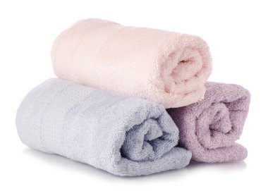 Bir sürü havlu pembe mavi rulo