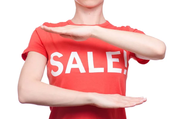 Žena s tričko s nápisem prodej obchodů koupit slevu — Stock fotografie