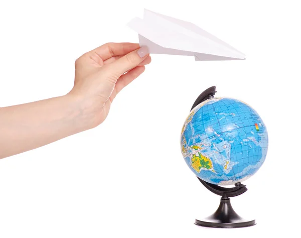 世界在纸飞机的手 — 图库照片