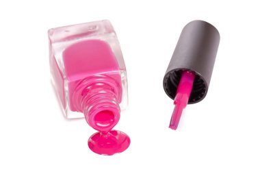 Pembe cila dökülen