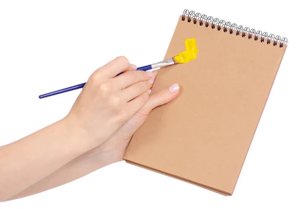 Çizim ve boya elinde fırçayla için not etmek — Stok fotoğraf