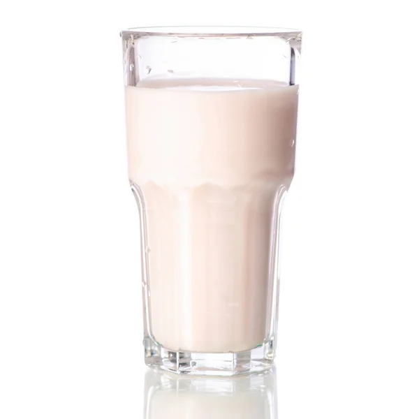 Bardak muzlu süt çilekli yoğurt — Stok fotoğraf