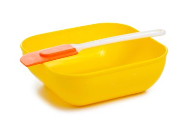 Spatulalı plastik kase.