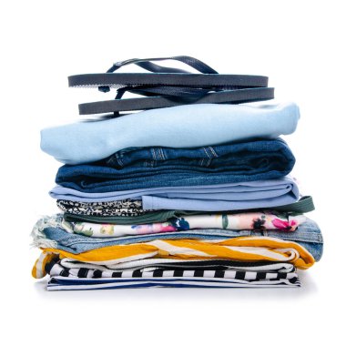 Yığın yığın yaz kıyafetleri