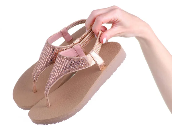 Zomer vrouwen sandalen in de hand — Stockfoto