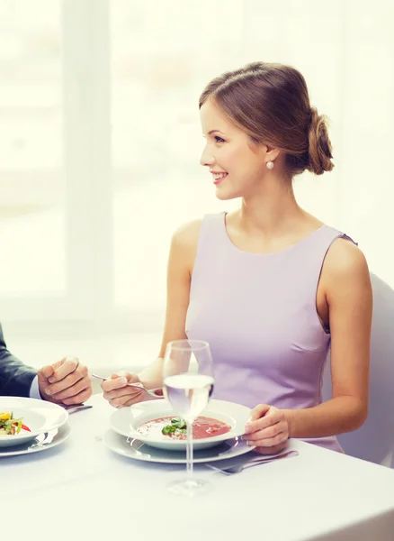 Young woman looking at husband or boyfriend — Stock Photo, Image