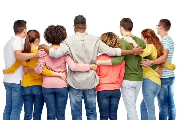 Internationale groep van gelukkige glimlachende mensen — Stockfoto