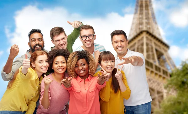 International group of people over eiffel tower — Stock Photo, Image