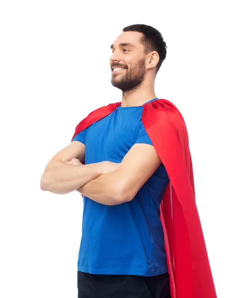 Homem feliz em capa de super-herói vermelho — Fotografia de Stock