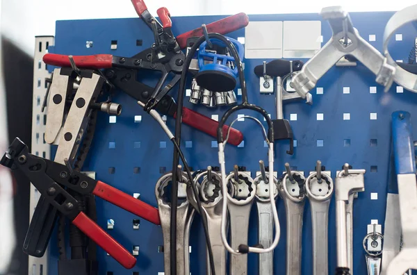 Tools set at car workshop — Stock Photo, Image