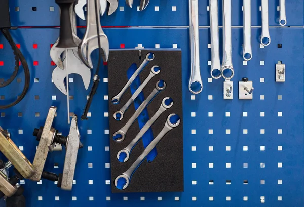 Tools set at car workshop — Stock Photo, Image