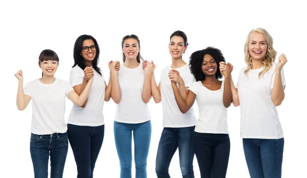 Internationell grupp glada leende kvinnor — Stockfoto