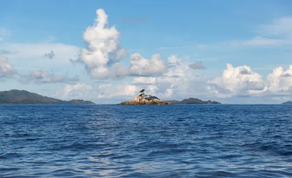 Vista para o oceano Índico e ilhas seicheles — Fotografia de Stock