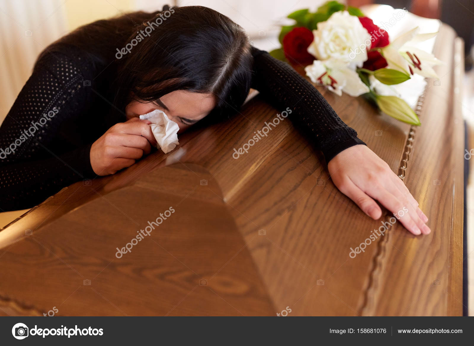 Вдова после похорон
