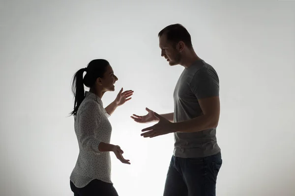 Angry couple having argument — Stock Photo, Image