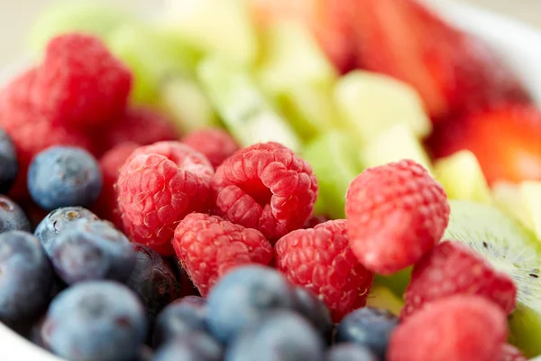 Primer plano de frutas y bayas — Foto de Stock