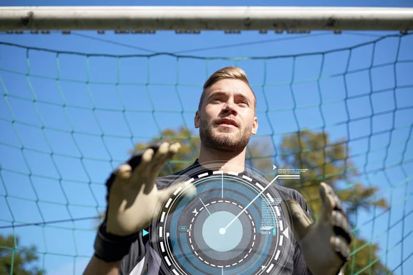 Keeper of voetbal speler bij voetbal doel — Stockfoto