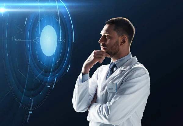 Medico o scienziato con proiezione virtuale — Foto Stock