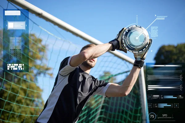 Portero con pelota en el gol de fútbol en el campo —  Fotos de Stock