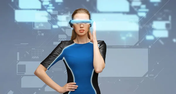 Woman in virtual reality 3d glasses with screens — Stock Photo, Image