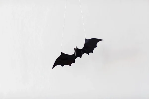 Dekoracje Halloween bat na białym tle — Zdjęcie stockowe