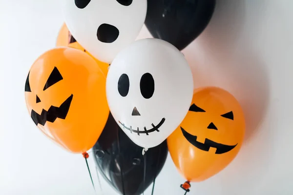 Skrämmande luft ballonger dekoration för halloween-fest — Stockfoto