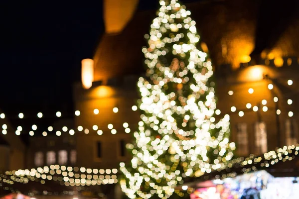 Jarmark bożonarodzeniowy w Tallinie starego ratusza — Zdjęcie stockowe
