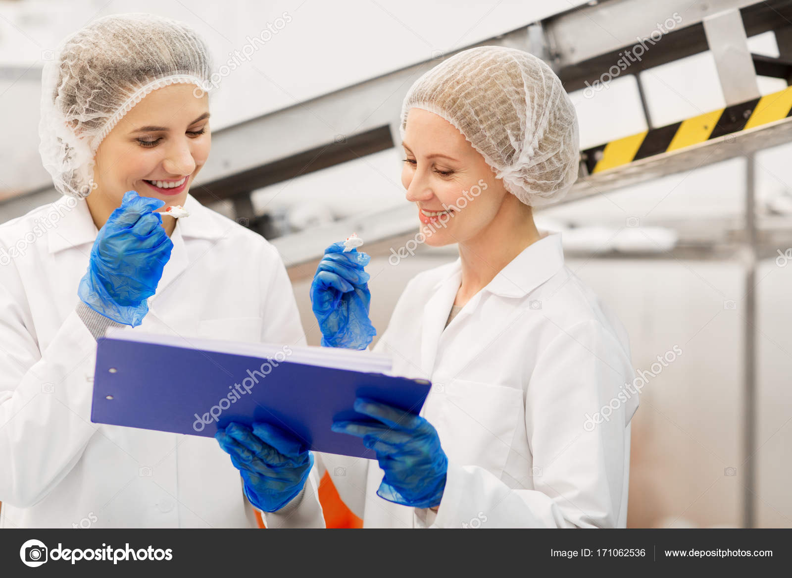 производство мороженого. производство мороженого. владивостокская фабрика мороженого. технолог мороженое. мороженое завод.