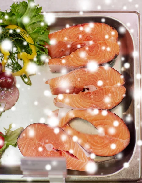 Salmon fish fillet in metal tray on ice at grocery — Stock Photo, Image