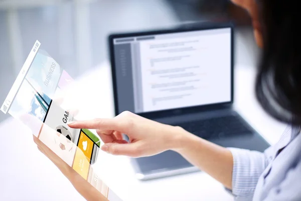 Close up of businesswoman with cellphone at office — Stock Photo, Image