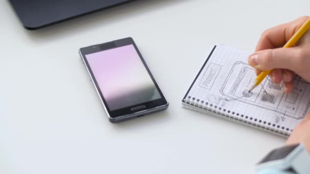 Ручний малюнок ескіз дизайну інтерфейсу смартфона — стокове відео
