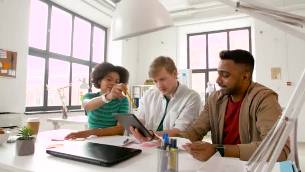 Creative team with tablet pc working at office — Stock Video