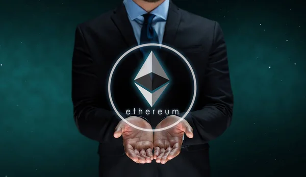 Närbild av affärsman med ethereum över utrymme — Stockfoto