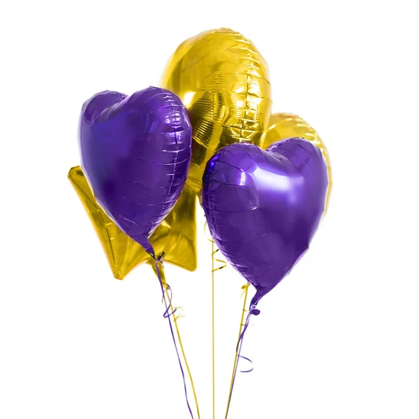 Close up de balões de hélio sobre fundo branco — Fotografia de Stock
