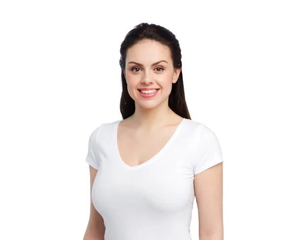 Lycklig kvinna i vit t-shirt — Stockfoto