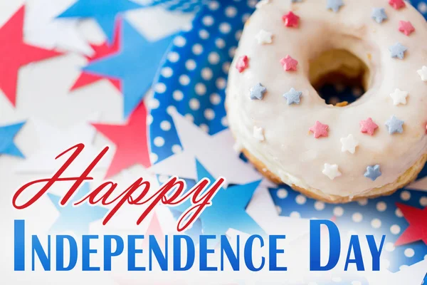 Donut med stjärna dekoration på självständighetsdagen — Stockfoto