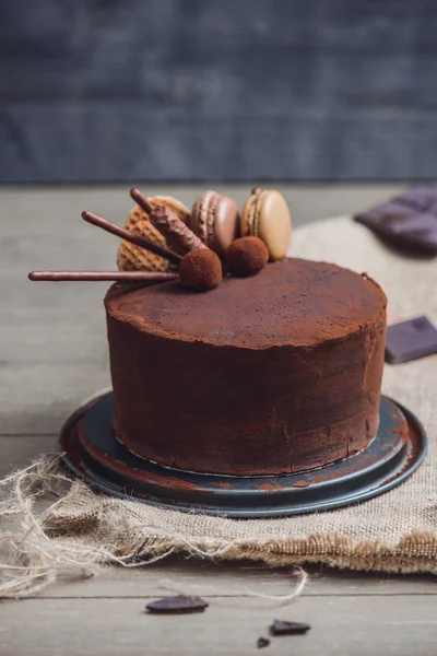 Hemlagad Chokladtårta på säckväv — Stockfoto