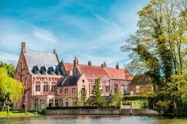Minnewaterpark in Bruges — Stock Photo, Image