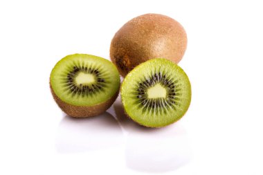 Beyaz arkaplanda Kiwi