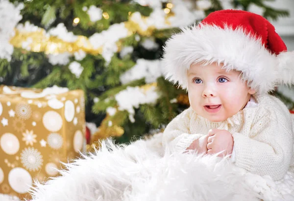 Tatlı genç bir Noel Baba çocuk portresi — Stok fotoğraf