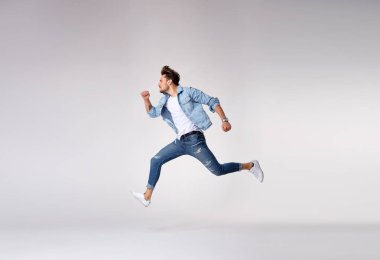 Çalışan - izole şık, yakışıklı adam